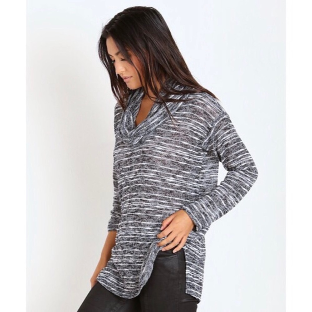 Splendid Cowl Neck Sweater Sz S